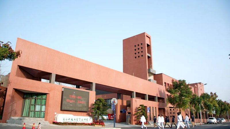 智能硬件设计外包：优势与挑战并存