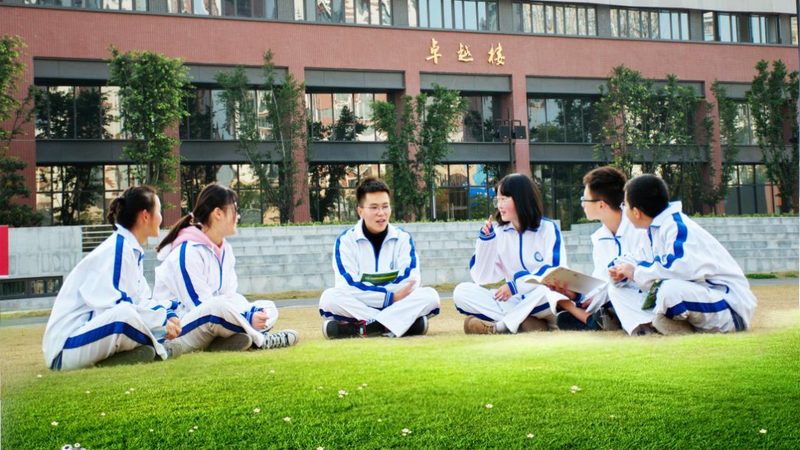 电子产品OEM代加工：揭秘五大关键考量**